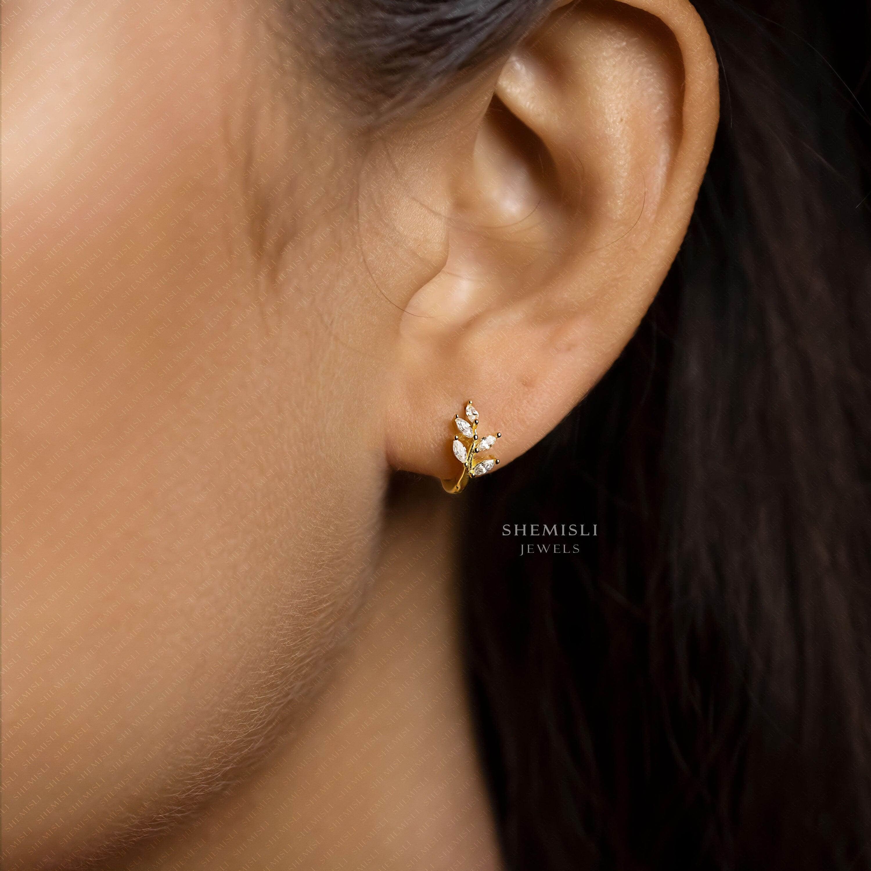 ハイセンス◆KIRSTIN ASH◆ボリュームフープ☆ゴールドSサイズ Huggie Hoops – Shemisli Jewels